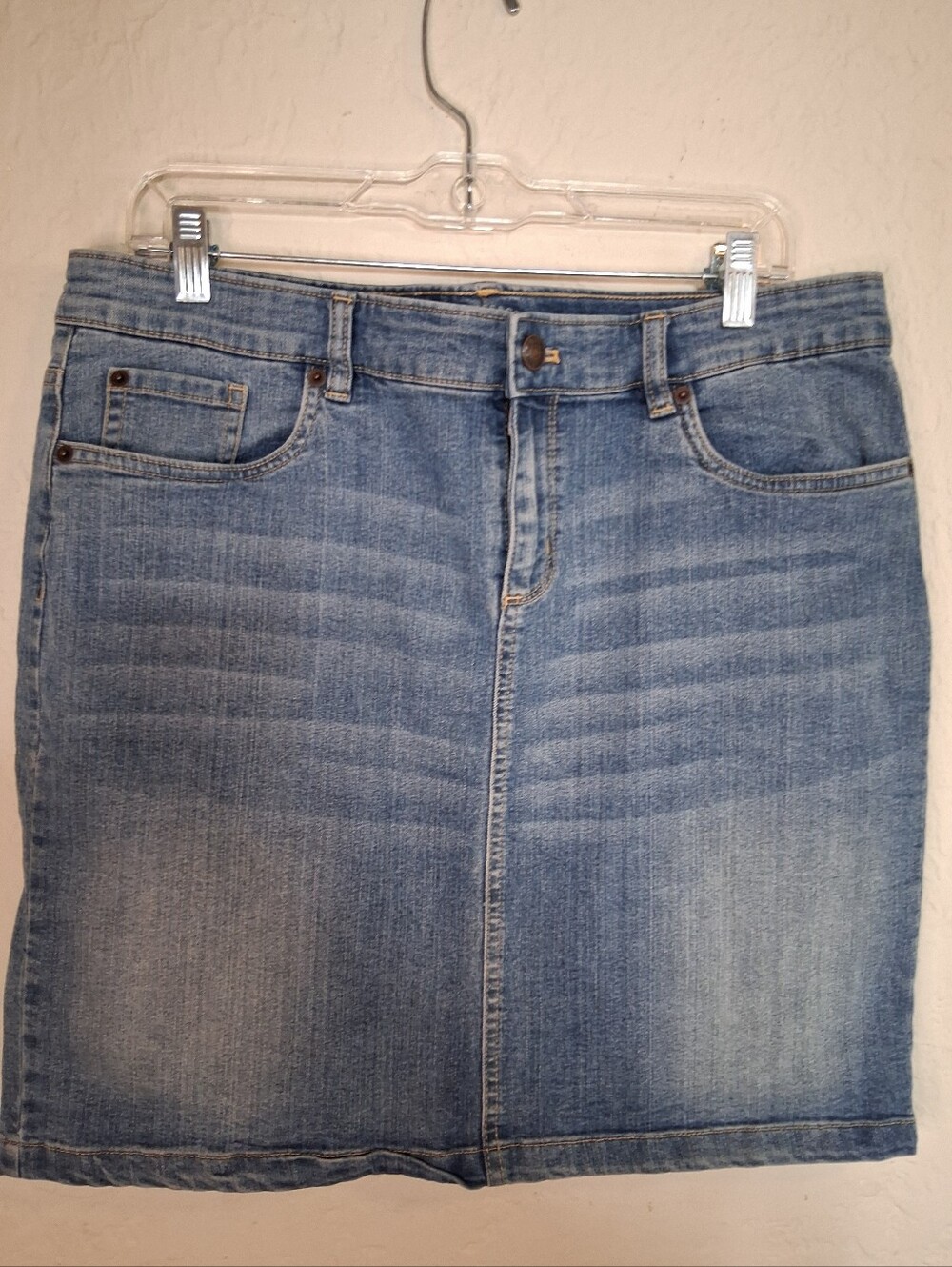Bass Women’s Light Blue Slt. Distressed Denim Skirt - Classic Jean Skirt Sz 12